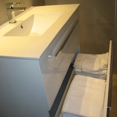 Apartment Montcalm Climatise En Plein Ecusson *